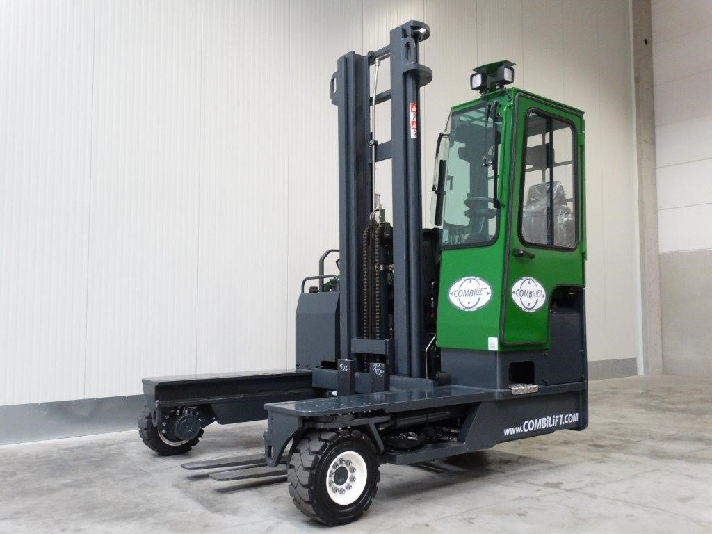 Combilift C4000 - TRIPLEX - 4-weg zijlader: afbeelding 1 Combilift C4000 - TRIPLEX - 4-weg zijlader: afbeelding 1