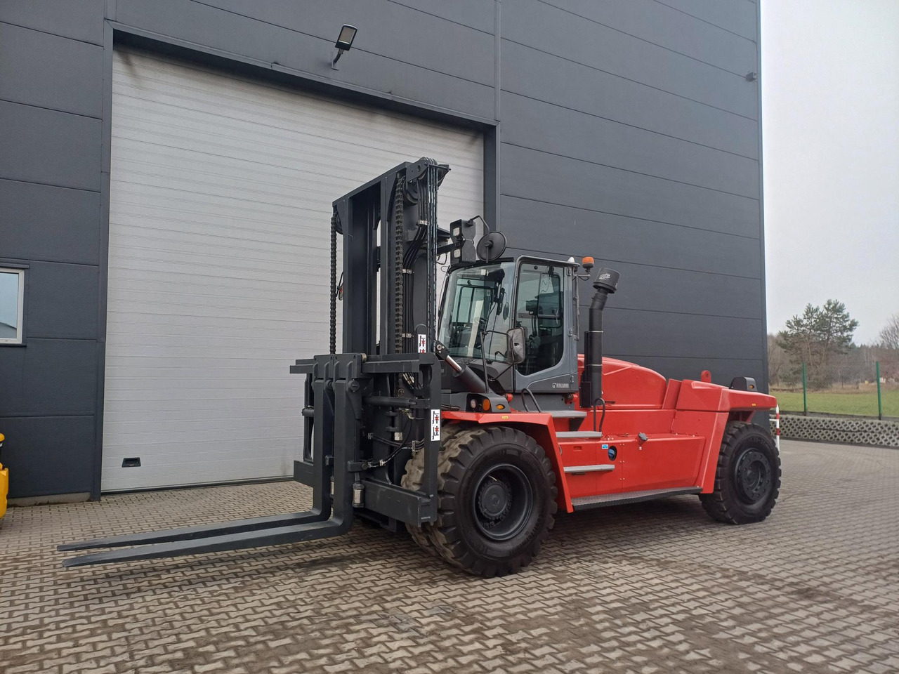 Kalmar DCG250-12LB - Diesel heftruck: afbeelding 1 Kalmar DCG250-12LB - Diesel heftruck: afbeelding 1