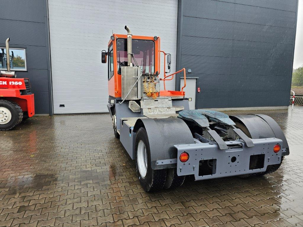 Terberg YT182 - Terminal trekker: afbeelding 5 Terberg YT182 - Terminal trekker: afbeelding 5