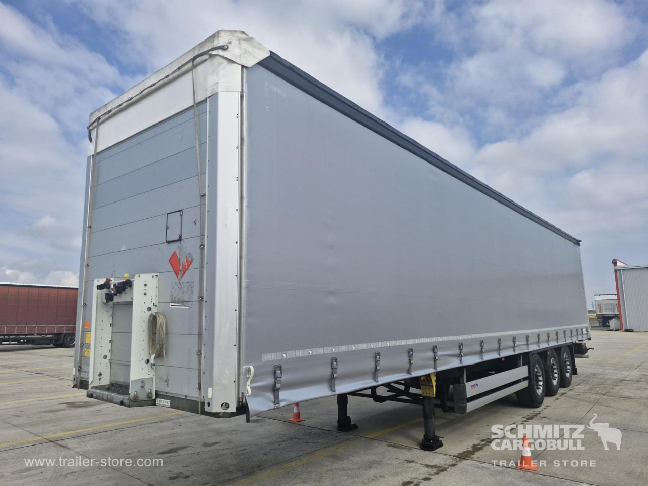 SCHMITZ Curtainsider Standard - Schuifzeiloplegger: afbeelding 1 SCHMITZ Curtainsider Standard - Schuifzeiloplegger: afbeelding 1