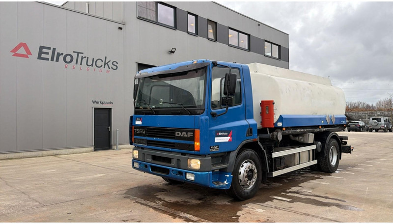 DAF CF 75.290 (15000L / 2 COMPARTIMENTS / MANUAL PUMP / EURO 2 / MANUAL GEARBOX) - Tankwagen: afbeelding 1 DAF CF 75.290 (15000L / 2 COMPARTIMENTS / MANUAL PUMP / EURO 2 / MANUAL GEARBOX) - Tankwagen: afbeelding 1