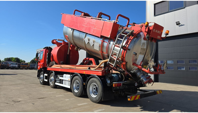 DAF CF 85.360 (IPSAM 18M³ / VACUUM + HIGH PRESSURE WATER / ADR FL - AT - OX / 123.000 KM / MANUAL GEARBOX / EURO 5) - Vacuümwagen: afbeelding 4 DAF CF 85.360 (IPSAM 18M³ / VACUUM + HIGH PRESSURE WATER / ADR FL - AT - OX / 123.000 KM / MANUAL GEARBOX / EURO 5) - Vacuümwagen: afbeelding 4