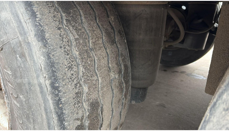 Krone SDP27 (BELGIAN TRAILER / DRUM BRAKES / FREINS TAMBOURS) - Vlakke/ Open oplegger: afbeelding 5 Krone SDP27 (BELGIAN TRAILER / DRUM BRAKES / FREINS TAMBOURS) - Vlakke/ Open oplegger: afbeelding 5