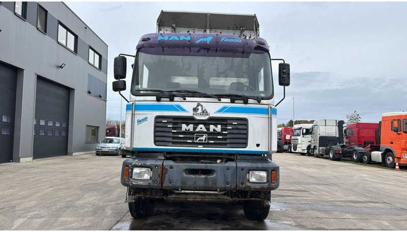 MAN 41.414 (6 CYLINDER / STEEL SUSP. / LAMES / BIG AXLE / GRAND PONT) - Kipper vrachtwagen: afbeelding 2 MAN 41.414 (6 CYLINDER / STEEL SUSP. / LAMES / BIG AXLE / GRAND PONT) - Kipper vrachtwagen: afbeelding 2