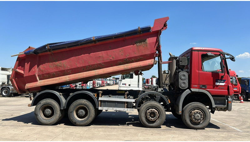 Mercedes-Benz Actros 4141 (8X6 / LAMES / STEEL / BIG AXLE / GRAND PONT / TAMBOURS / MANUAL GETRIEBE / MANUAL GEARBOX) - Kipper vrachtwagen: afbeelding 5 Mercedes-Benz Actros 4141 (8X6 / LAMES / STEEL / BIG AXLE / GRAND PONT / TAMBOURS / MANUAL GETRIEBE / MANUAL GEARBOX) - Kipper vrachtwagen: afbeelding 5