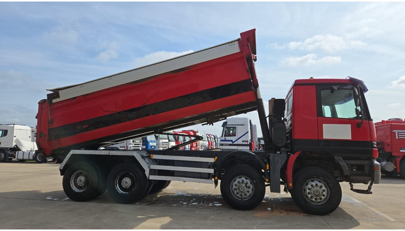 Mercedes-Benz Actros 4148 (8X8 / EPS / LAMES / GRAND PONT / V8 / COUVERTURE BENNE / GRAND BENNE !!!) - Kipper vrachtwagen: afbeelding 3 Mercedes-Benz Actros 4148 (8X8 / EPS / LAMES / GRAND PONT / V8 / COUVERTURE BENNE / GRAND BENNE !!!) - Kipper vrachtwagen: afbeelding 3