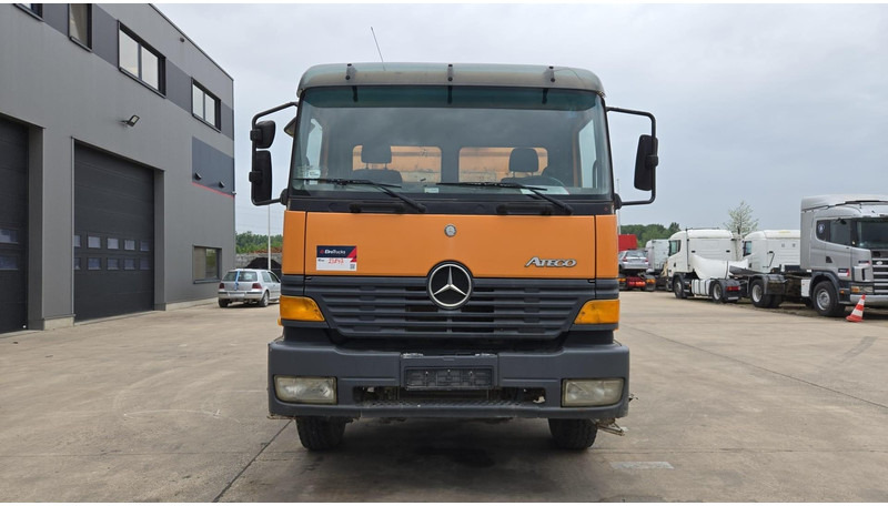 Mercedes-Benz Atego 1928 (PARFAIT ETAT / BOITE MANUELLE / GRAND PONT / LAMES) - Kipper vrachtwagen: afbeelding 2 Mercedes-Benz Atego 1928 (PARFAIT ETAT / BOITE MANUELLE / GRAND PONT / LAMES) - Kipper vrachtwagen: afbeelding 2
