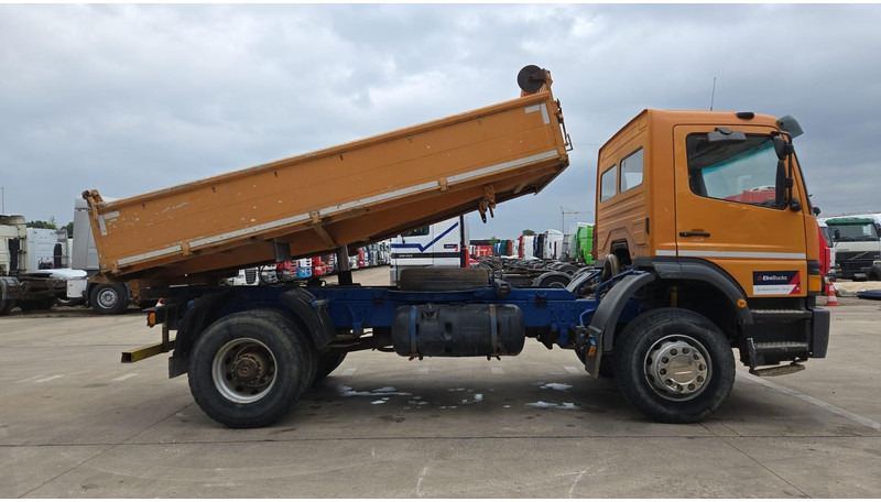 Mercedes-Benz Atego 1928 (PARFAIT ETAT / BOITE MANUELLE / GRAND PONT / LAMES) - Kipper vrachtwagen: afbeelding 4 Mercedes-Benz Atego 1928 (PARFAIT ETAT / BOITE MANUELLE / GRAND PONT / LAMES) - Kipper vrachtwagen: afbeelding 4