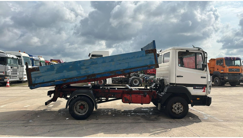 Mercedes-Benz SK 809 (POMPE MANUELLE / MANUAL PUMP / HELPER / AUXILAIRY / SPER / STEEL SUSP.) - Kipper vrachtwagen: afbeelding 3 Mercedes-Benz SK 809 (POMPE MANUELLE / MANUAL PUMP / HELPER / AUXILAIRY / SPER / STEEL SUSP.) - Kipper vrachtwagen: afbeelding 3