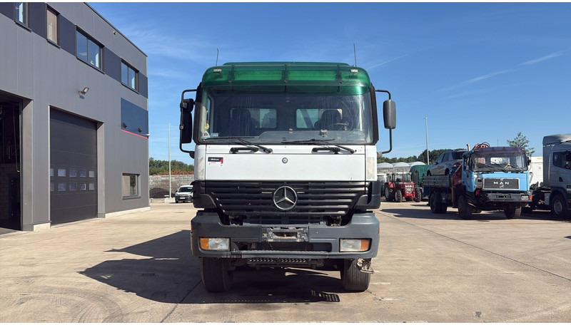 Mercedes-Benz actros 4140 (8X6 / LAMES / GRAND PONT / BOITE MANUELLE / MANUAL GEARBOX) - Kipper vrachtwagen: afbeelding 2 Mercedes-Benz actros 4140 (8X6 / LAMES / GRAND PONT / BOITE MANUELLE / MANUAL GEARBOX) - Kipper vrachtwagen: afbeelding 2