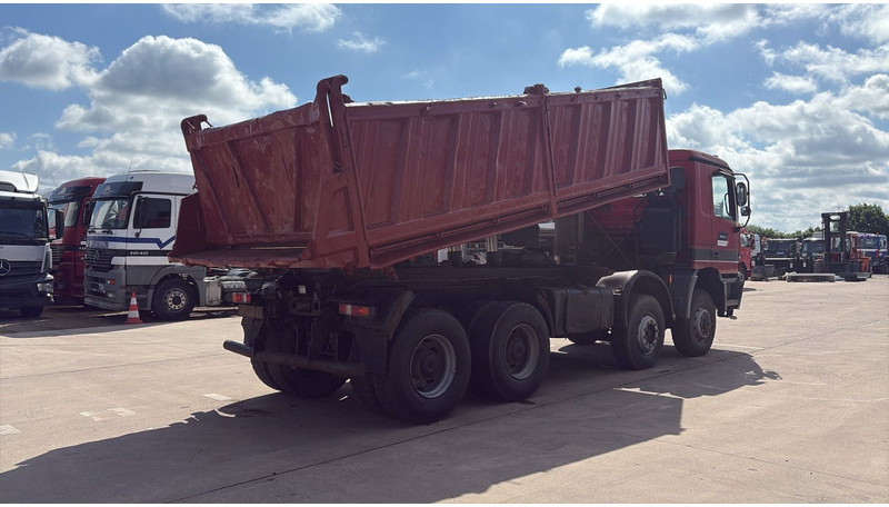 Mercedes-Benz actros 4140 (EPS / 8X6 / LAMES / GRAND PONT / GRAND BENNE / 3 PONTS / TRES BONNE ETAT) - Kipper vrachtwagen: afbeelding 5 Mercedes-Benz actros 4140 (EPS / 8X6 / LAMES / GRAND PONT / GRAND BENNE / 3 PONTS / TRES BONNE ETAT) - Kipper vrachtwagen: afbeelding 5