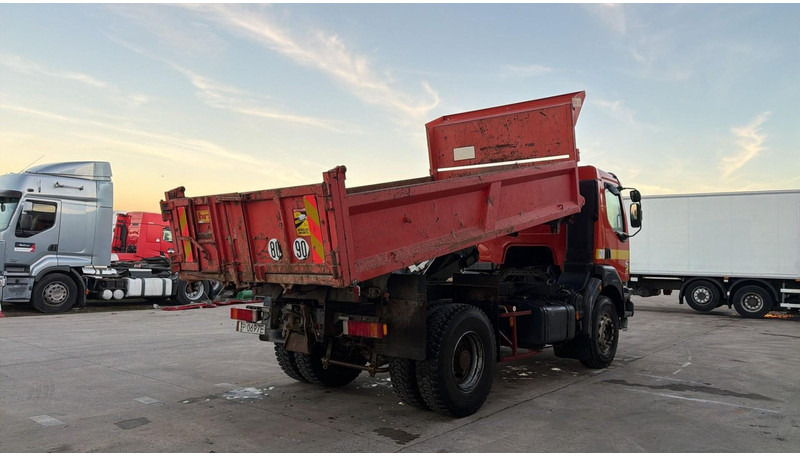 Renault KERAX 340 (POMPE MANUELLE / MANUAL PUMP / STEEL SUSP. / LAMES / GRAND PONT/ PARFAIT ETAT) - Kipper vrachtwagen: afbeelding 4 Renault KERAX 340 (POMPE MANUELLE / MANUAL PUMP / STEEL SUSP. / LAMES / GRAND PONT/ PARFAIT ETAT) - Kipper vrachtwagen: afbeelding 4