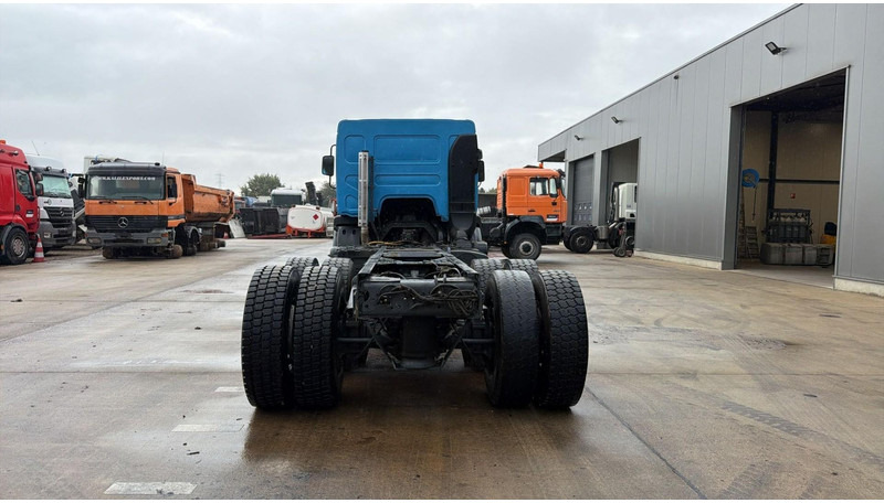 Renault KERAX 420 (LAMES / GRAND PONT / STEEL SUSP. / BIG AXLE / MANUAL GEARBOX / BOITE MANUELLE) - Chassis vrachtwagen: afbeelding 5 Renault KERAX 420 (LAMES / GRAND PONT / STEEL SUSP. / BIG AXLE / MANUAL GEARBOX / BOITE MANUELLE) - Chassis vrachtwagen: afbeelding 5