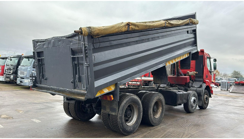 Renault Kerax 370 (LAMES / STEEL SUSP. / BIG AXLE / GRAND PONT / BOITE MANUELLE / MANUAL GEARBOX) - Kipper vrachtwagen: afbeelding 4 Renault Kerax 370 (LAMES / STEEL SUSP. / BIG AXLE / GRAND PONT / BOITE MANUELLE / MANUAL GEARBOX) - Kipper vrachtwagen: afbeelding 4