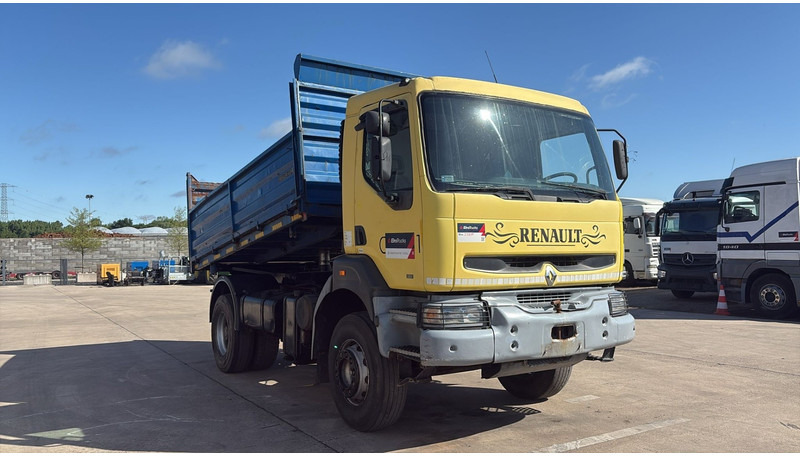 Renault Kerax 385 (BOITE MANUELLE / GRAND PONT / LAMES / MANUAL GEARBOX) - Kipper vrachtwagen: afbeelding 3 Renault Kerax 385 (BOITE MANUELLE / GRAND PONT / LAMES / MANUAL GEARBOX) - Kipper vrachtwagen: afbeelding 3
