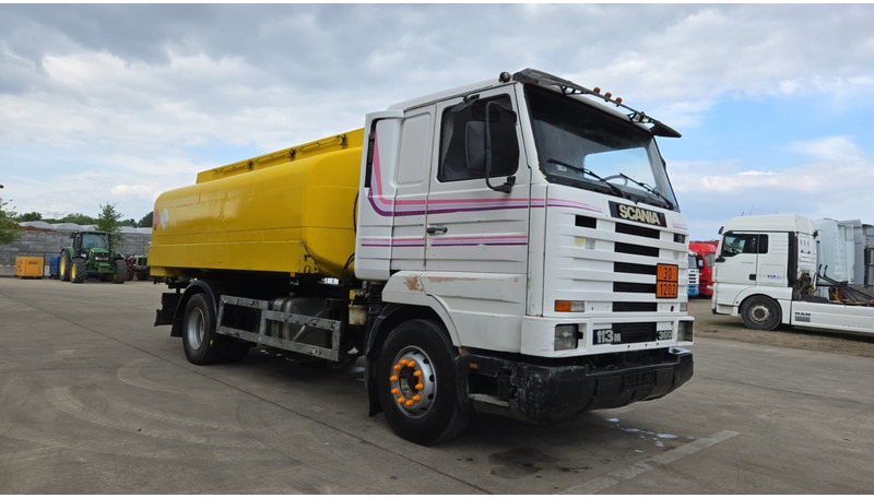 Scania 113-360 (13500L / POMPE MANUELLE / MANUAL PUMP / TOP CONDITION / WITH PUMP + COUNTER !!) - Tankwagen: afbeelding 3 Scania 113-360 (13500L / POMPE MANUELLE / MANUAL PUMP / TOP CONDITION / WITH PUMP + COUNTER !!) - Tankwagen: afbeelding 3