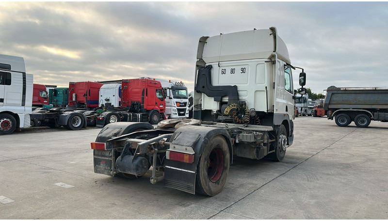 DAF 85 CF 410 (BOITE MANUELLE / MANUAL GEARBOX / GOOD CONDITION / BONNE ETAT) - Trekker: afbeelding 5 DAF 85 CF 410 (BOITE MANUELLE / MANUAL GEARBOX / GOOD CONDITION / BONNE ETAT) - Trekker: afbeelding 5
