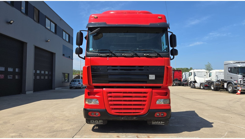 DAF XF 105.410 (BOITE MANUELLE / SUPER PROPRE !!! / TRES BONNE ETAT / AIRCO / MANUAL GEARBOX) - Trekker: afbeelding 2 DAF XF 105.410 (BOITE MANUELLE / SUPER PROPRE !!! / TRES BONNE ETAT / AIRCO / MANUAL GEARBOX) - Trekker: afbeelding 2