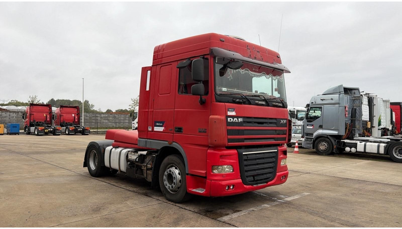 DAF XF 105.460 (BOITE MANUELLE / MANUAL GEARBOX) - Trekker: afbeelding 2 DAF XF 105.460 (BOITE MANUELLE / MANUAL GEARBOX) - Trekker: afbeelding 2