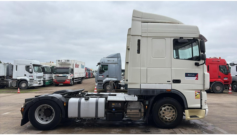 DAF XF 105.460 (BOITE MANUELLE / MANUAL GEARBOX) - Trekker: afbeelding 3 DAF XF 105.460 (BOITE MANUELLE / MANUAL GEARBOX) - Trekker: afbeelding 3