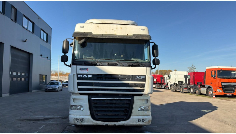 DAF XF 105.460 (BOITE MANUELLE / MANUAL GEARBOX) - Trekker: afbeelding 2 DAF XF 105.460 (BOITE MANUELLE / MANUAL GEARBOX) - Trekker: afbeelding 2