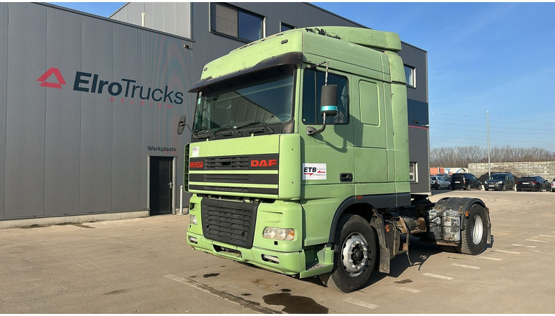 DAF XF 95.430 (EURO 2 / MANUAL PUMP / POMPE MANUELLE / BOITE MANUELLE) - Trekker: afbeelding 1 DAF XF 95.430 (EURO 2 / MANUAL PUMP / POMPE MANUELLE / BOITE MANUELLE) - Trekker: afbeelding 1