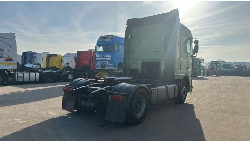 DAF XF 95.430 (EURO 2 / MANUAL PUMP / POMPE MANUELLE / BOITE MANUELLE) - Trekker: afbeelding 5 DAF XF 95.430 (EURO 2 / MANUAL PUMP / POMPE MANUELLE / BOITE MANUELLE) - Trekker: afbeelding 5
