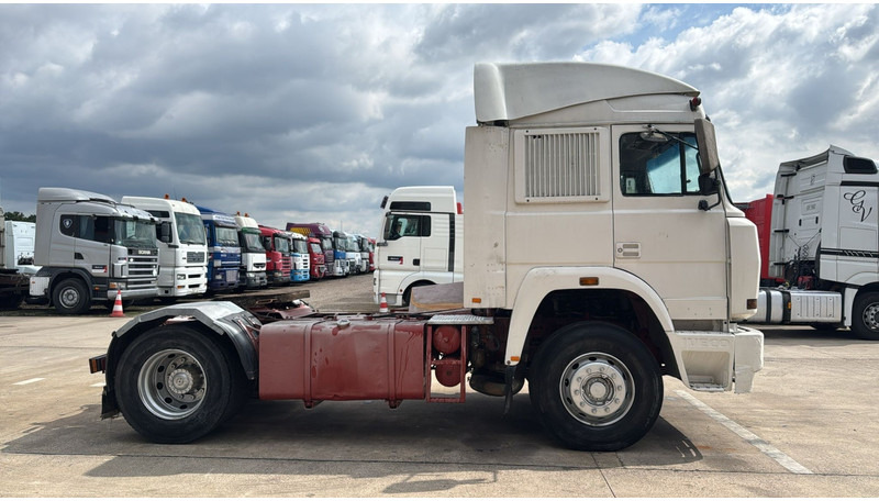 Iveco Turbostar 190 - 36 (6 CYLINDRE EN LIGNE / 6 CYLINDER / WATER COOLING / REFROIDISSEMENT D'EAU) - Trekker: afbeelding 3 Iveco Turbostar 190 - 36 (6 CYLINDRE EN LIGNE / 6 CYLINDER / WATER COOLING / REFROIDISSEMENT D'EAU) - Trekker: afbeelding 3