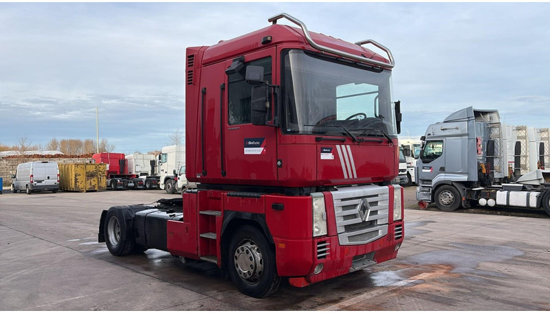 Renault AE 440 Magnum E-tech (BOITE MANUELLE / MANUAL GEARBOX) - Trekker: afbeelding 3 Renault AE 440 Magnum E-tech (BOITE MANUELLE / MANUAL GEARBOX) - Trekker: afbeelding 3