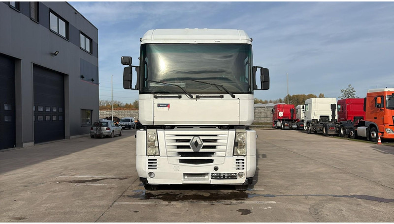 Renault AE 440 Magnum E-tech (BOITE MANUELLE / MANUAL GEARBOX) - Trekker: afbeelding 5 Renault AE 440 Magnum E-tech (BOITE MANUELLE / MANUAL GEARBOX) - Trekker: afbeelding 5