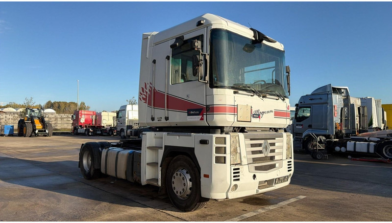 Renault MAGNUM 460 (BONNE ETAT / GOOD CONDITION) - Trekker: afbeelding 3 Renault MAGNUM 460 (BONNE ETAT / GOOD CONDITION) - Trekker: afbeelding 3