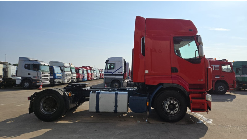 Renault Premium 440 (BOITE MANUELLE / MANUAL GEARBOX) - Trekker: afbeelding 3 Renault Premium 440 (BOITE MANUELLE / MANUAL GEARBOX) - Trekker: afbeelding 3