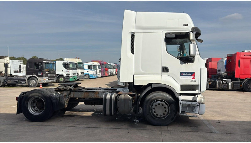 Renault Premium 450 (BOITE MANUELLE / MANUAL GEARBOX) - Trekker: afbeelding 4 Renault Premium 450 (BOITE MANUELLE / MANUAL GEARBOX) - Trekker: afbeelding 4
