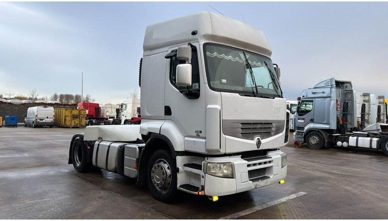 Renault Premium 450 (BOITE MANUELLE / MANUAL GEARBOX) - Trekker: afbeelding 3 Renault Premium 450 (BOITE MANUELLE / MANUAL GEARBOX) - Trekker: afbeelding 3