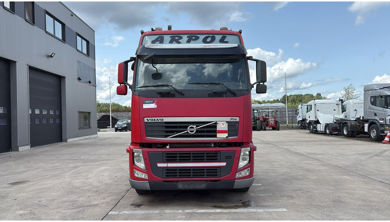 Volvo FH 440 (MANUAL GEARBOX / EURO 5 / BOITE MANUELLE) - Trekker: afbeelding 2 Volvo FH 440 (MANUAL GEARBOX / EURO 5 / BOITE MANUELLE) - Trekker: afbeelding 2
