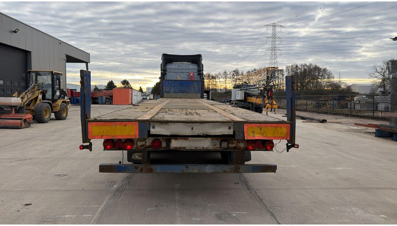 Van Hool 3B2007 (DRUM BRAKES / FREINS TAMBOURS / BELGIAN TRAILER) - Vlakke/ Open oplegger: afbeelding 3 Van Hool 3B2007 (DRUM BRAKES / FREINS TAMBOURS / BELGIAN TRAILER) - Vlakke/ Open oplegger: afbeelding 3