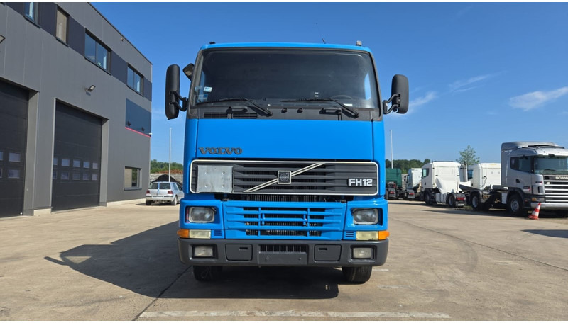Volvo FH 12.380 (20.100 LITERS / PARFAIT ETAT / TOP CONDITION !!! / 6X2 / BOITE MANUELLE) - Tankwagen: afbeelding 2 Volvo FH 12.380 (20.100 LITERS / PARFAIT ETAT / TOP CONDITION !!! / 6X2 / BOITE MANUELLE) - Tankwagen: afbeelding 2