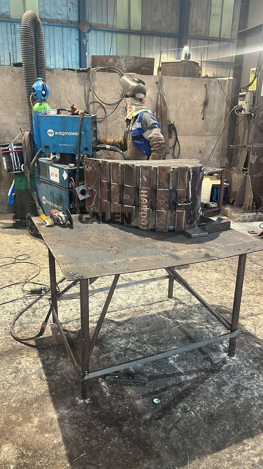 CATERPILLAR 305 Mini Excavator Bucket - Graafbak voor Minigraafmachine: afbeelding 4 CATERPILLAR 305 Mini Excavator Bucket - Graafbak voor Minigraafmachine: afbeelding 4