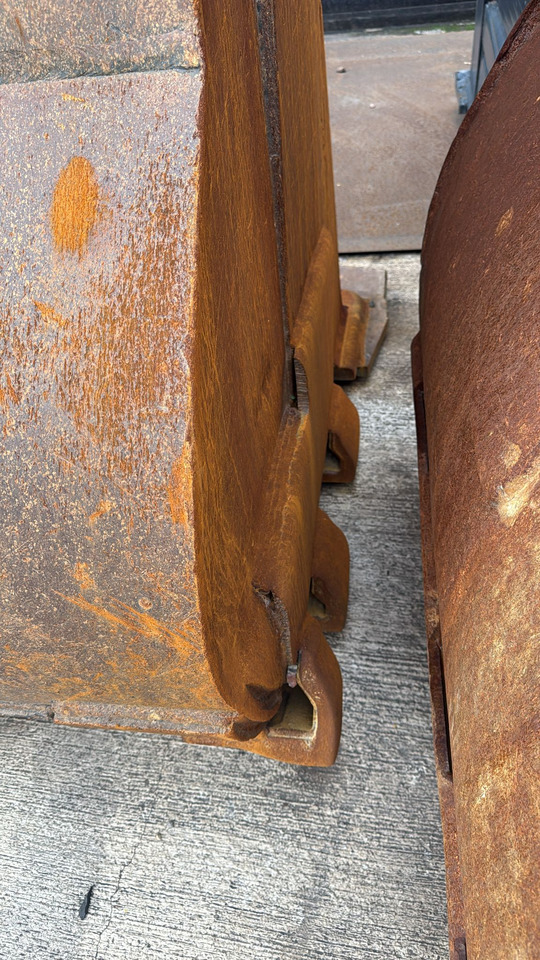 KOMATSU WA500 Loading Bucket - Voorladerbak: afbeelding 5 KOMATSU WA500 Loading Bucket - Voorladerbak: afbeelding 5