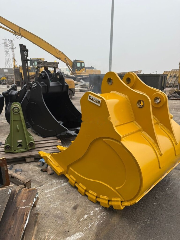 Komatsu PC300 Reinforced General Purpose Bucket - Graafbak: afbeelding 4 Komatsu PC300 Reinforced General Purpose Bucket - Graafbak: afbeelding 4