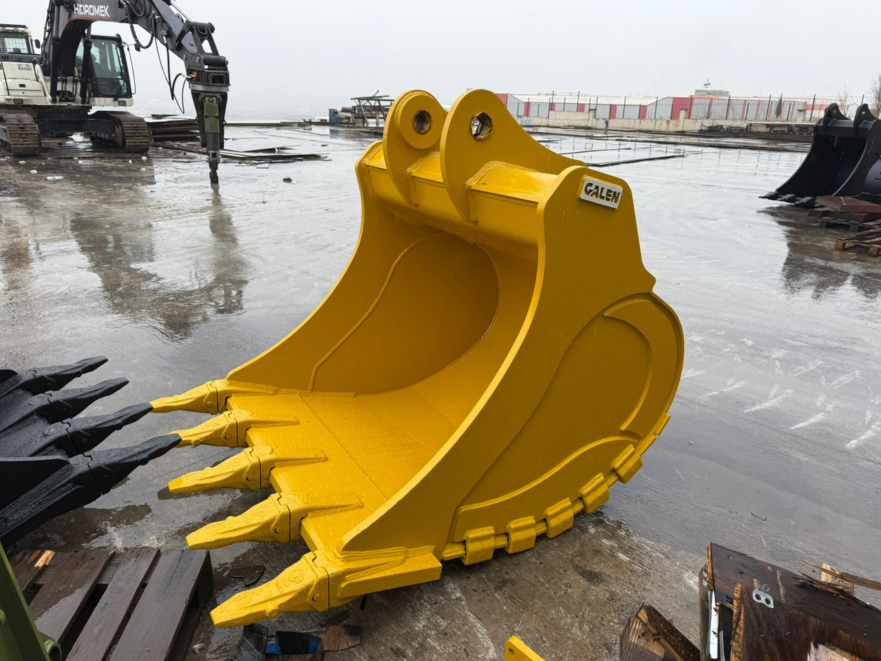 Komatsu PC300 Reinforced General Purpose Bucket - Graafbak voor Rupsgraafmachine: afbeelding 4 Komatsu PC300 Reinforced General Purpose Bucket - Graafbak voor Rupsgraafmachine: afbeelding 4