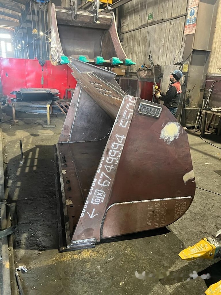 Volvo L180 General Purpose Bucket - Voorladerbak: afbeelding 2 Volvo L180 General Purpose Bucket - Voorladerbak: afbeelding 2