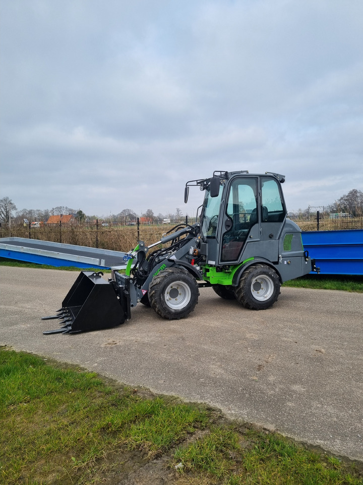 WCM L2416 - Wiellader: afbeelding 2 WCM L2416 - Wiellader: afbeelding 2