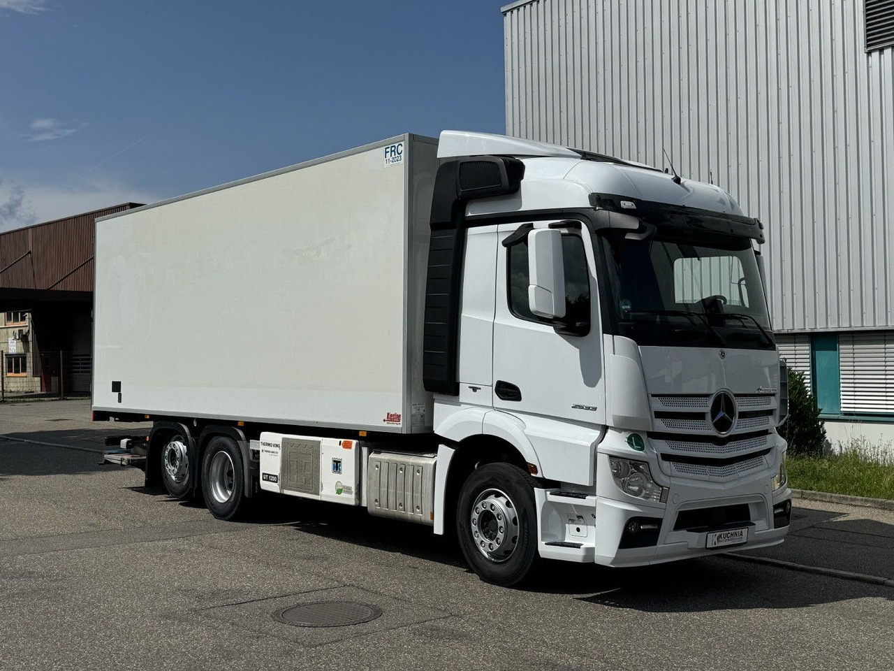 Mercedes-Benz Actros 2533L Tiefkühl 5-Fleisch-Rohrbahnen TKing - Koelwagen vrachtwagen: afbeelding 4 Mercedes-Benz Actros 2533L Tiefkühl 5-Fleisch-Rohrbahnen TKing - Koelwagen vrachtwagen: afbeelding 4