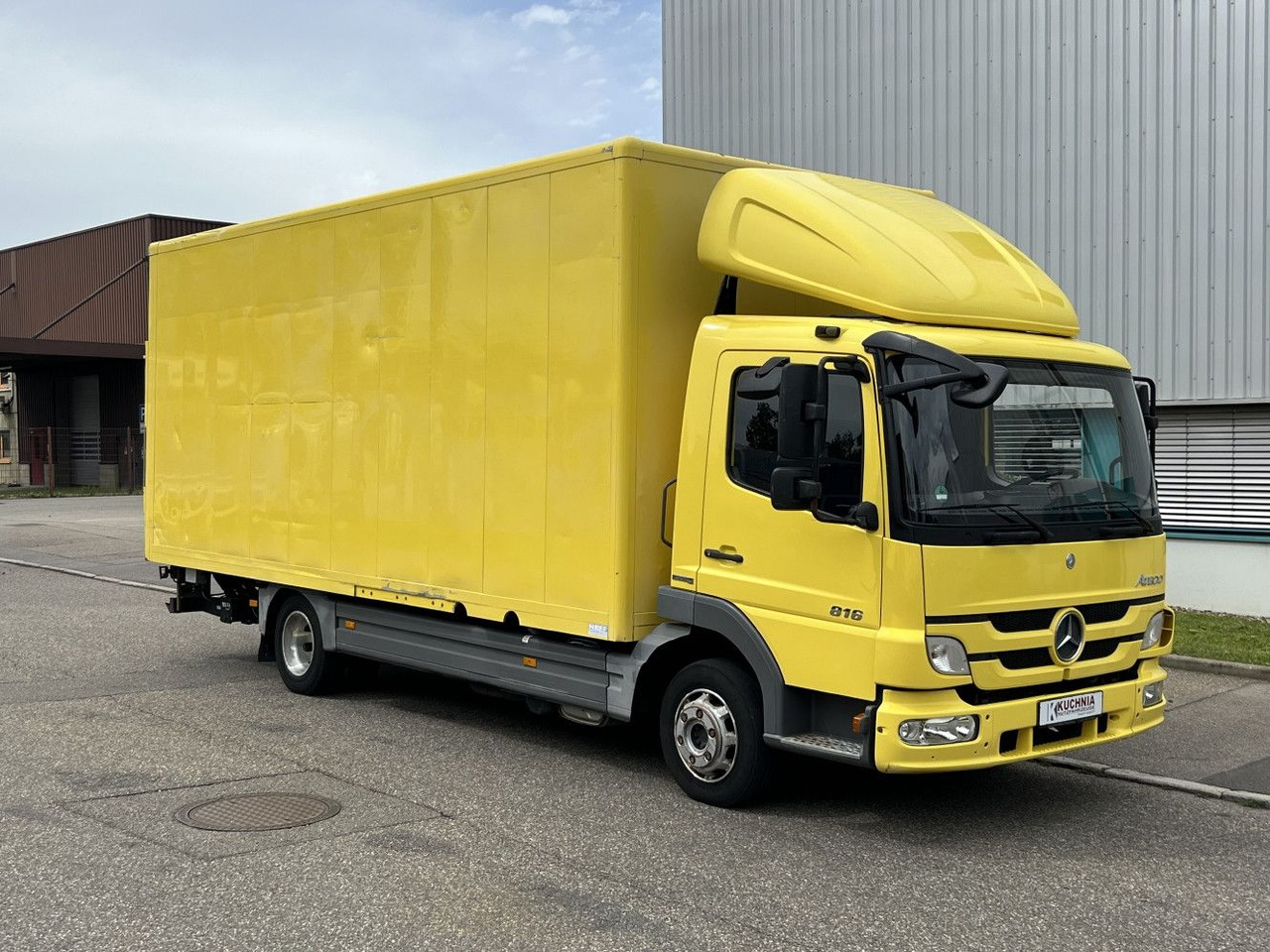 Mercedes-Benz Atego 816L Möbelkoffer 6,15m LBW 3-Sitze Euro-5 - Bestelwagen gesloten laadbak: afbeelding 3 Mercedes-Benz Atego 816L Möbelkoffer 6,15m LBW 3-Sitze Euro-5 - Bestelwagen gesloten laadbak: afbeelding 3