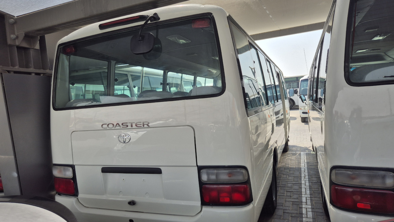 TOYOTA Coaster ... 30 places ... Climatisé - Minibus, Personenvervoer: afbeelding 2 TOYOTA Coaster ... 30 places ... Climatisé - Minibus, Personenvervoer: afbeelding 2