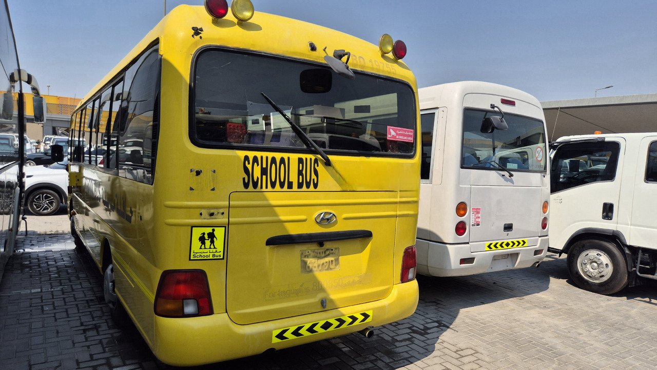 Toyota Coaster // Hyundai County... 30 places ... Climatisé - Minibus, Personenvervoer: afbeelding 5 Toyota Coaster // Hyundai County... 30 places ... Climatisé - Minibus, Personenvervoer: afbeelding 5