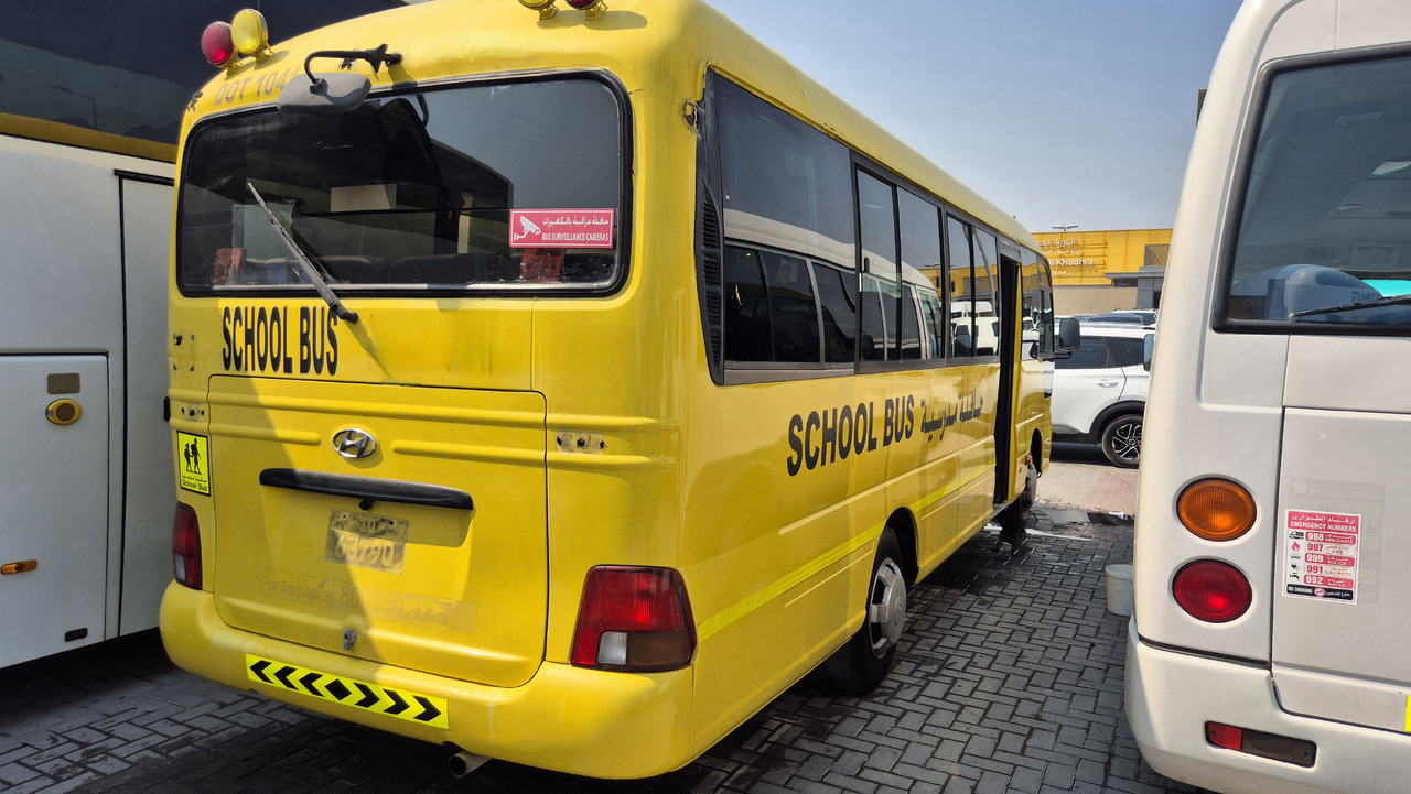 Toyota Coaster // Hyundai County... 30 places ... Climatisé - Minibus, Personenvervoer: afbeelding 3 Toyota Coaster // Hyundai County... 30 places ... Climatisé - Minibus, Personenvervoer: afbeelding 3