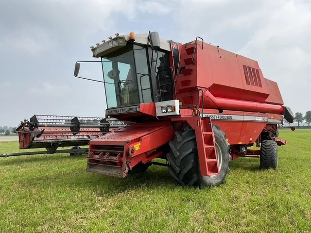 Massey Ferguson 38RS - Maaidorser: afbeelding 1 Massey Ferguson 38RS - Maaidorser: afbeelding 1