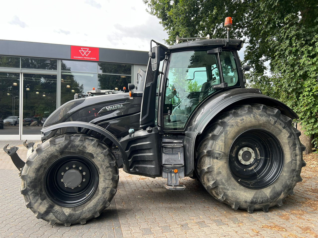 VALTRA T174 Versu - Tractor: afbeelding 2 VALTRA T174 Versu - Tractor: afbeelding 2